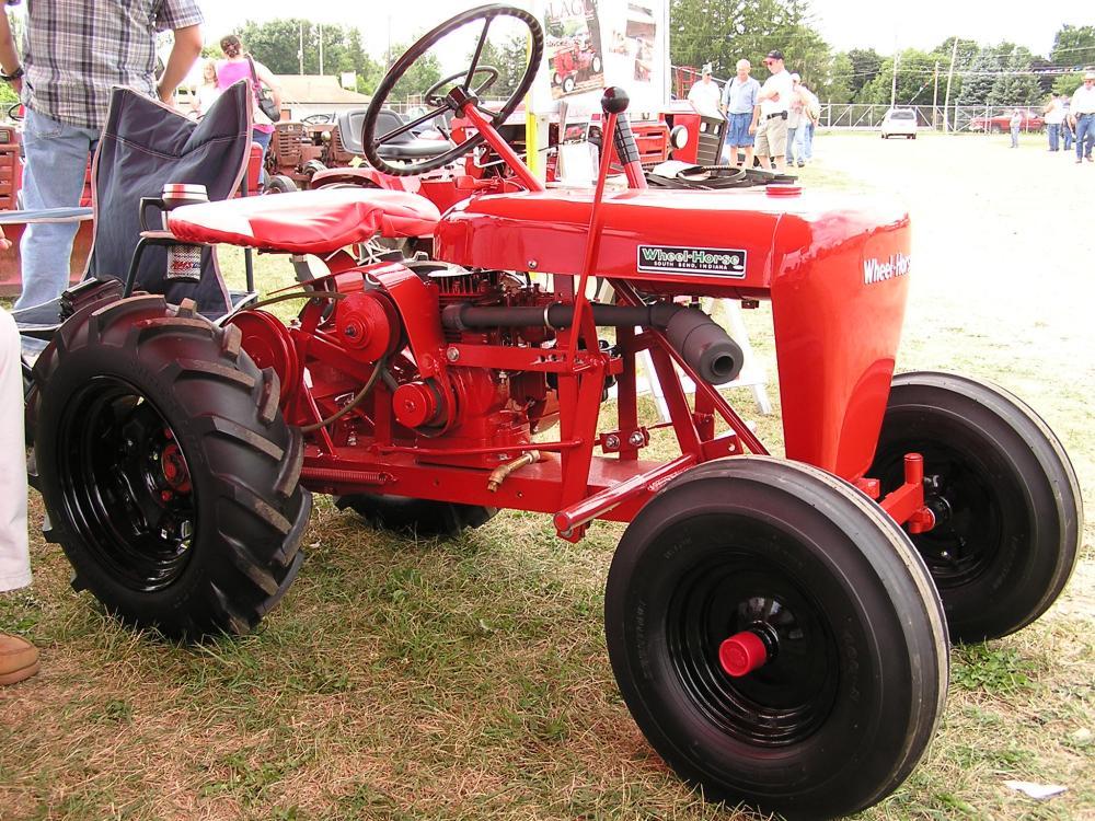 58f2d7b181eff_CharlotteTractorShow(29).thumb.JPG.c5c06364d168395203b71d87cde3785a.JPG