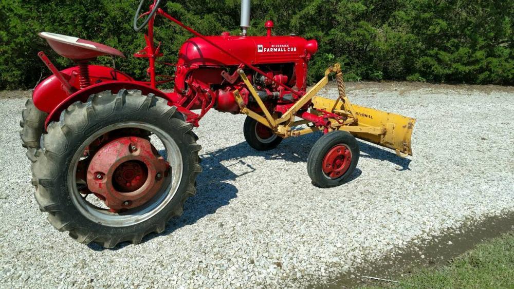 Farmall Cub 3.jpg