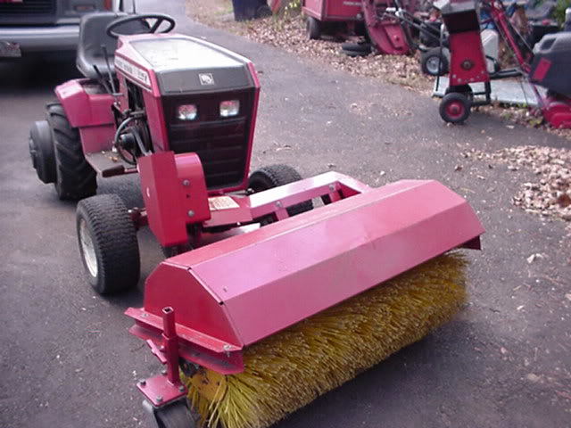 rotarybroomfront.JPG.7d087dc6206ef80d6858ca5425653452.JPG