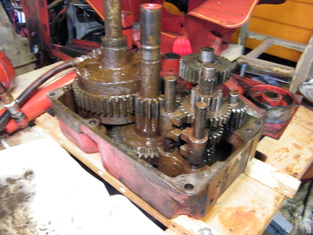 702 transmission 006.jpg