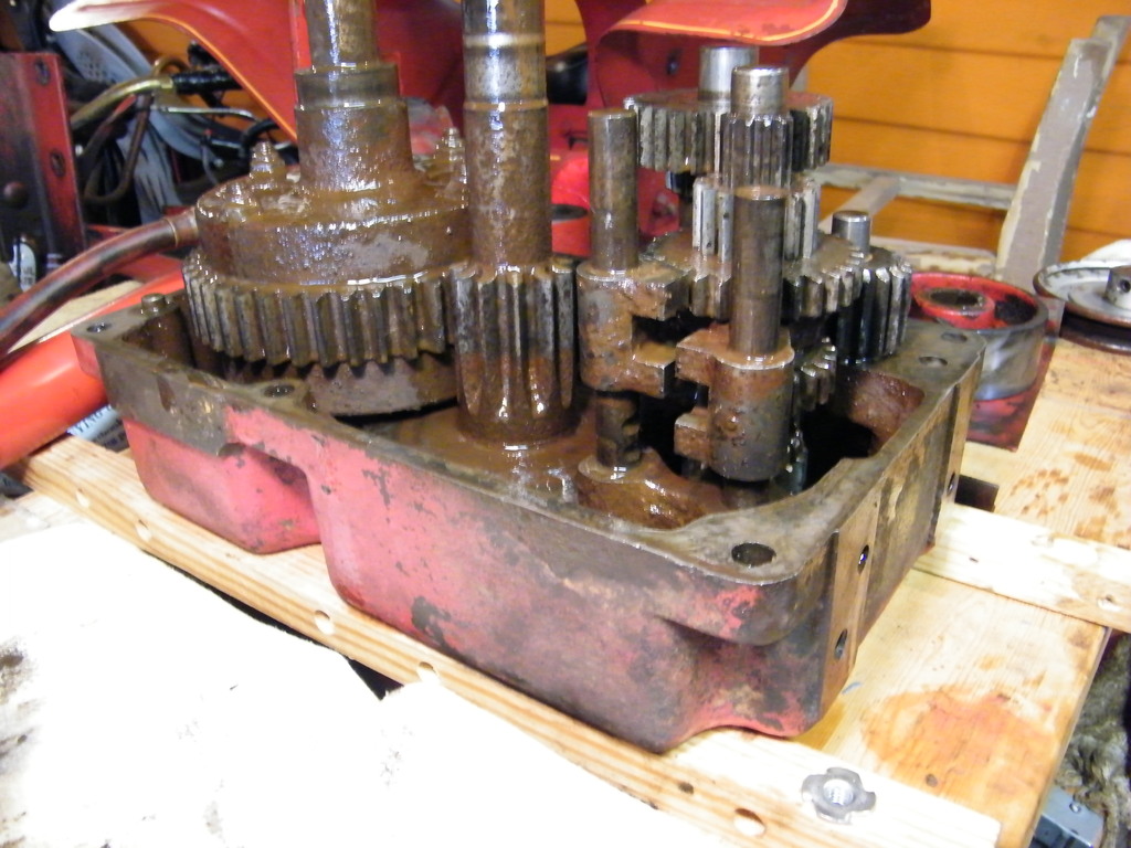 702 transmission 007.jpg