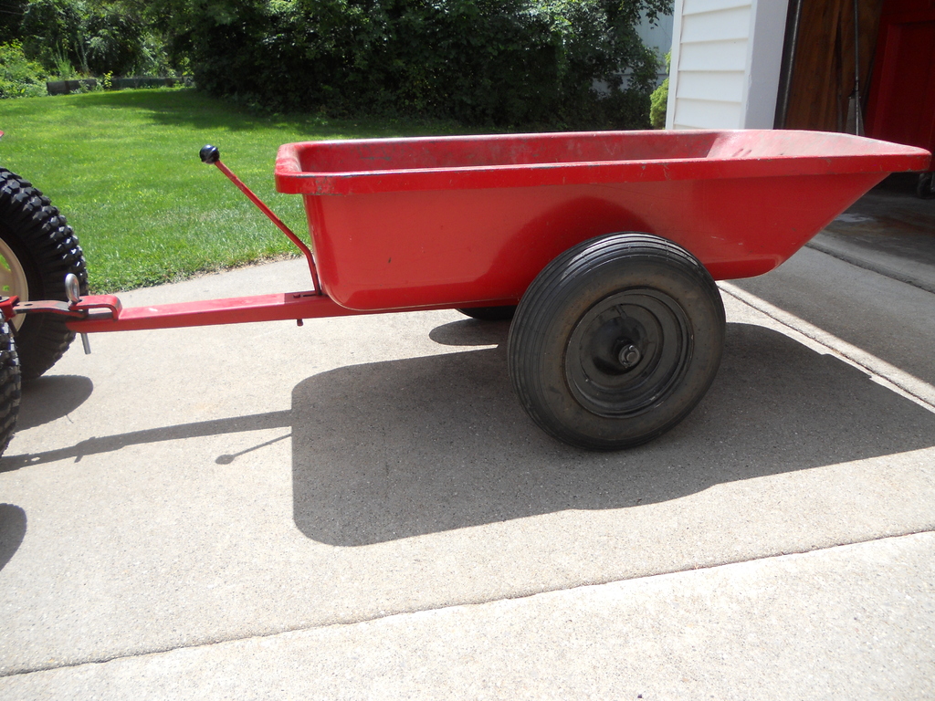 597b88eed1d96_TrailerWheelHorse.JPG.227116a1285ff0f4632e2e5c1c31bd96.JPG