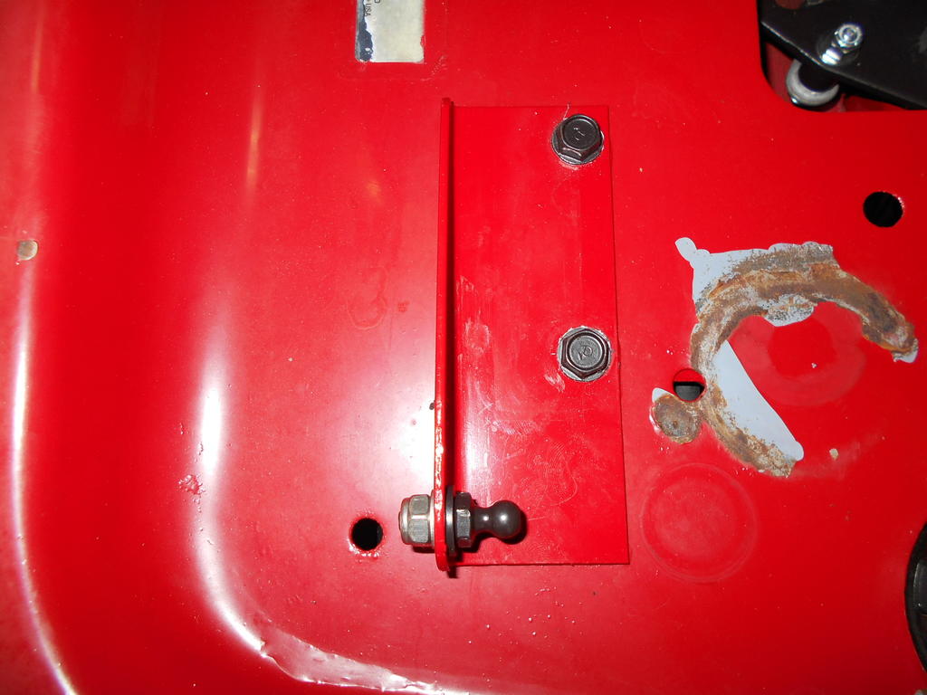 5b893274e7e54_Seatliftlowerballmount1.JPG.47fbc58d6a08a6e3054aeb3f177aa1cd.JPG