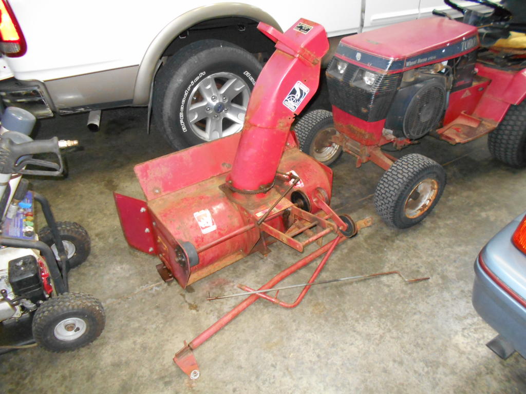 5b8b2c24c74fe_Snowblower.JPG.eee45a4e00364db3bb2ece2d0e2fe59d.JPG
