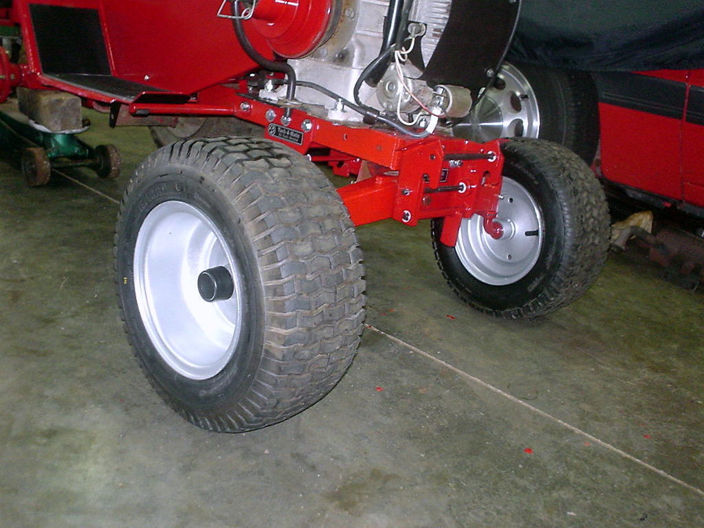 5b9814d07c562_Frontwheelsandtiresinstalled3.jpg.9dd253148a2d58b3994993b0cc4ab0be.jpg