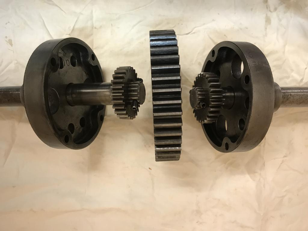1595851614_IMG_0513differentialandgears.JPG.cec499e0416795b856dd00c35bd1e573.JPG