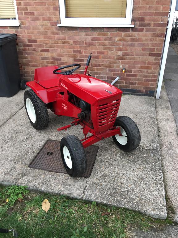 Hi anyone have much info on my 706 Wheel Horse Tractors