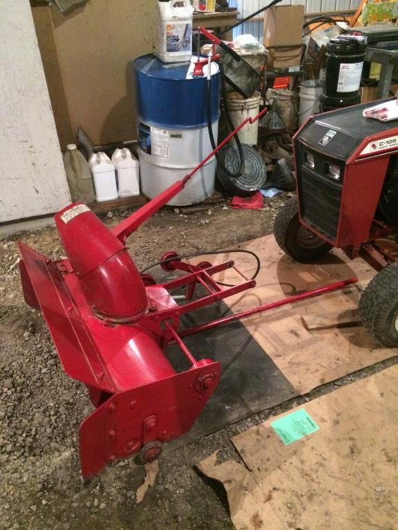 848600962_Snowblower1.JPG.09acaa47a8e926a3a16aa3e267b020b9.JPG