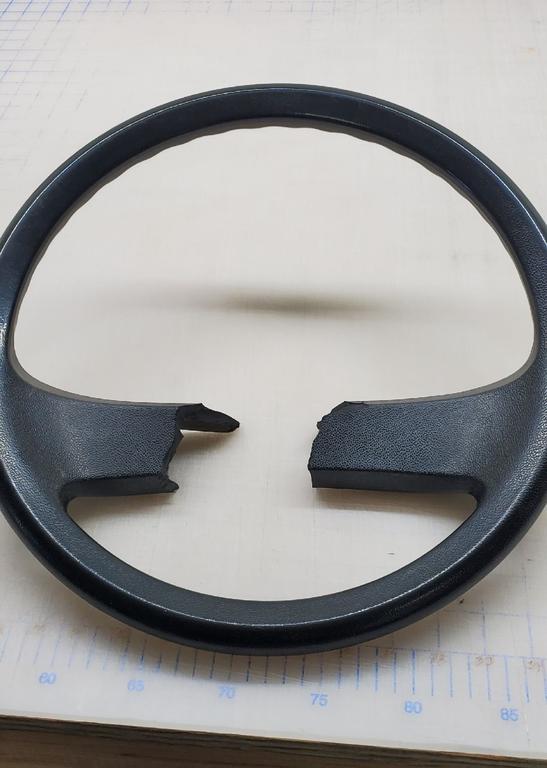 1883256740_bustedsteeringwheel.jpg.12758c8fe397a75d4f8af621b0881040.jpg