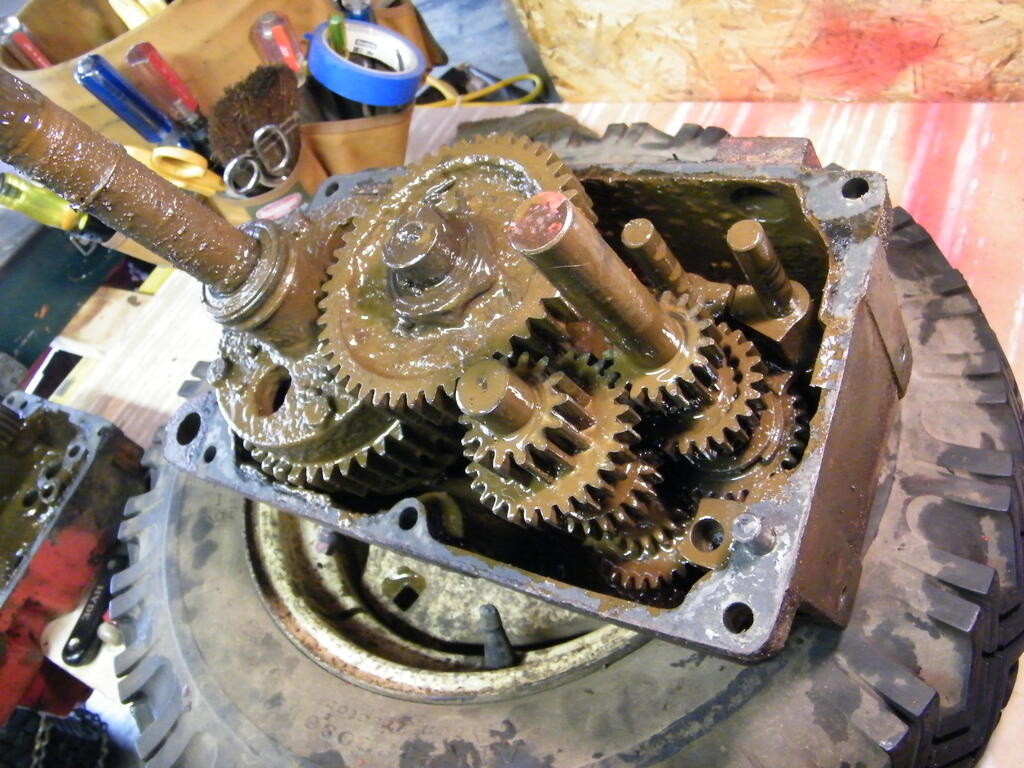 702 transmission 004.jpg