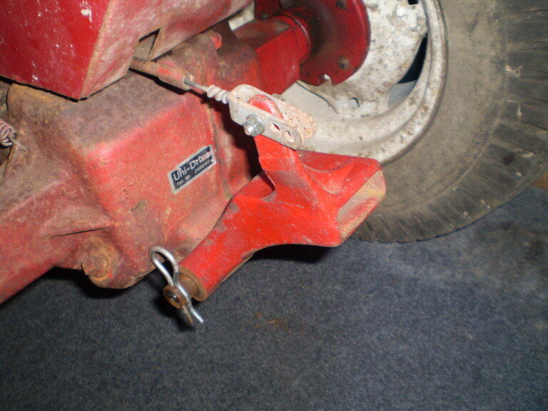 Wheel-Horse-Sleeve-Hitch-IMGWheel053.jpg.ba3e9edad980115e78e92c02e760bc31.jpg