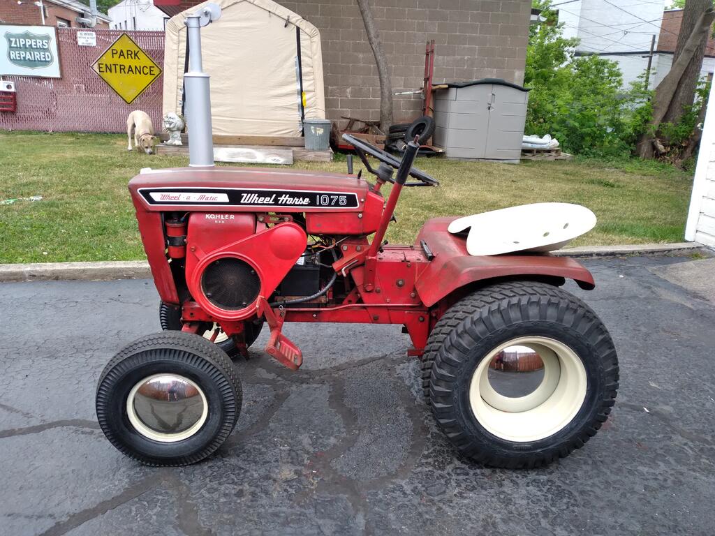 Wheel horse top 1075