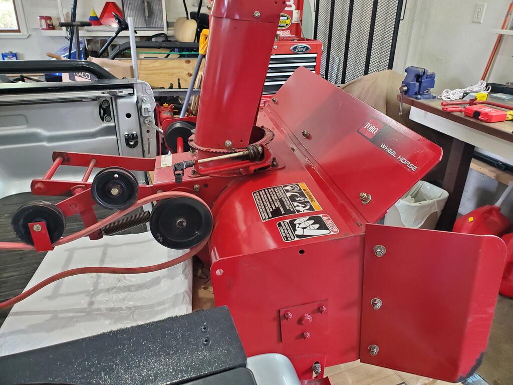70448324_Snowblower6.jpg.47833a8c2a74bd4d82024c86fe44c337.jpg
