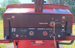 Dash utilizing clutch location for genny light.jpg