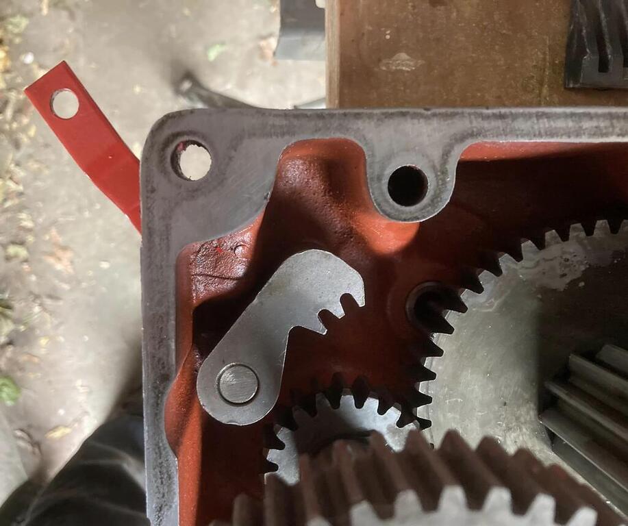 Parking Pawl disengaged.jpg