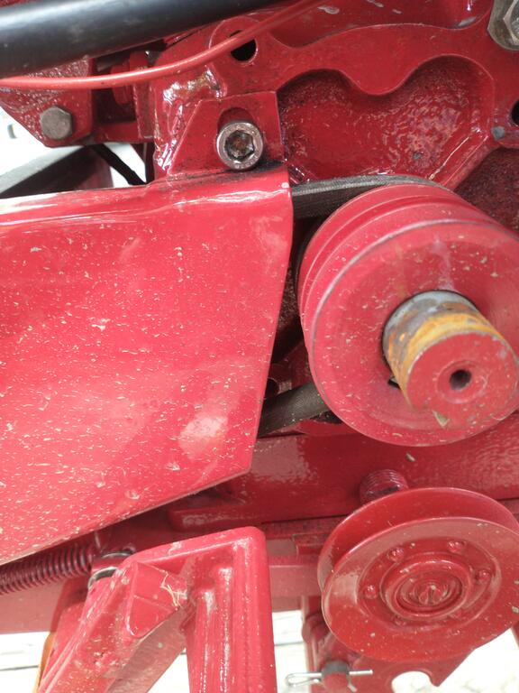 Can’t get it in gear Transmissions and transaxles RedSquare Wheel Horse Forum