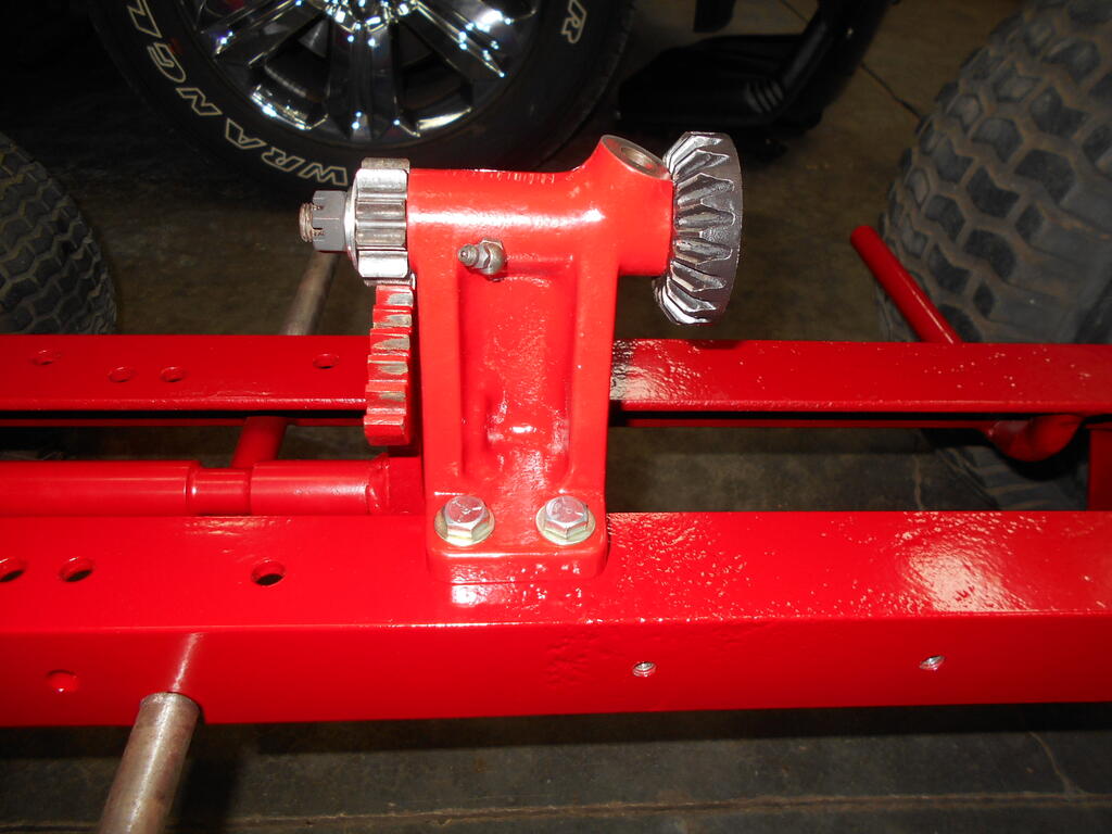 133542459_Steeringgearunitboltedtoframe.JPG.e383b61b821313f3f49e4a3b11f10270.JPG