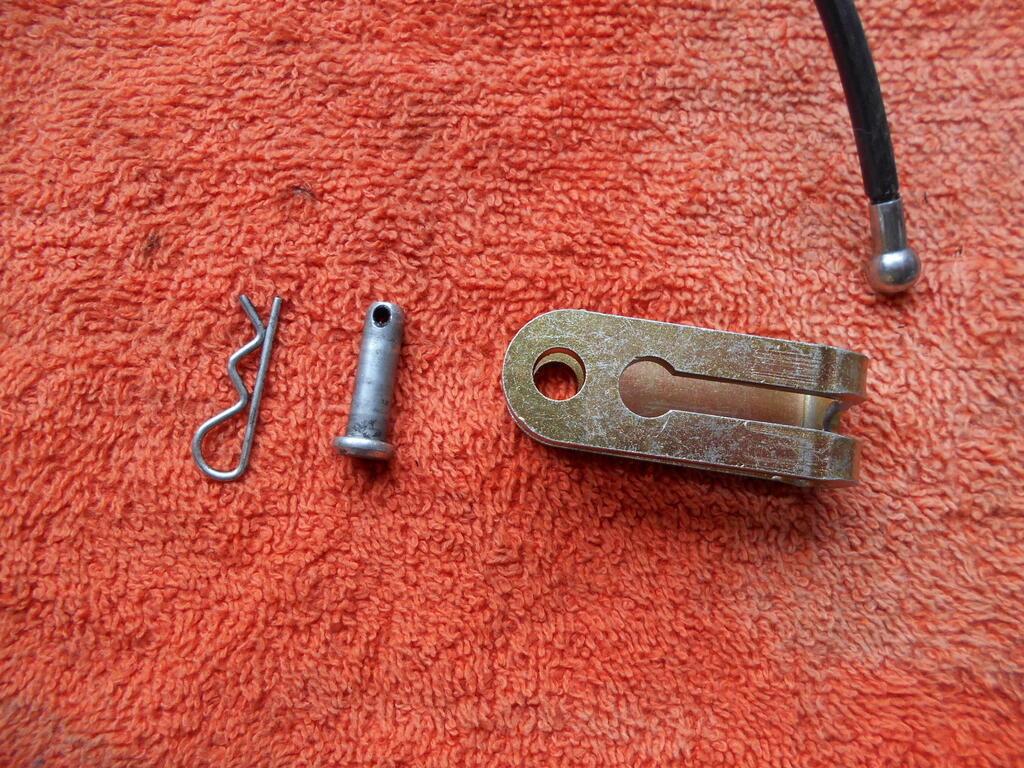 1867966945_Liftcableclevisassemblyreadytoinstall.JPG.a61680ac2de109247bd91286c2306365.JPG