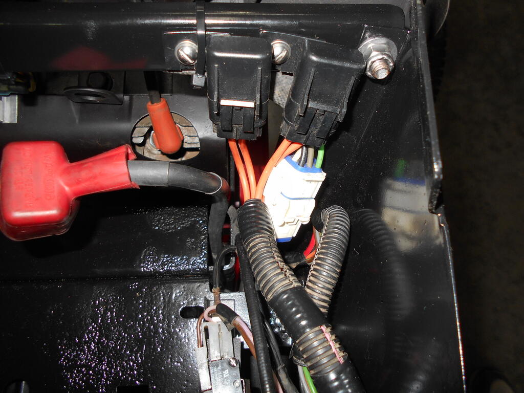537396812_Wireharnessinstalled7.JPG.1c6a2026701b9f28171771adb1e3e177.JPG