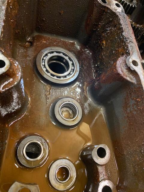 2058501855_TransGearingApart3.jpg.8f5050bbab8bd3990bbbcbe6efb6205f.jpg