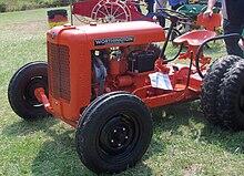Worthington_tractor.jpg.8131a6e721f1536cd0f4325edee8cf5f.jpg