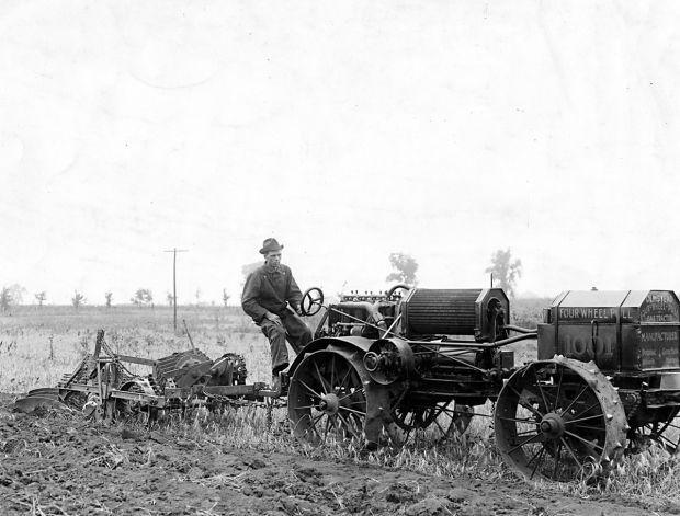 2000037249_Olmstedtractor.jpg.58e565d923063e2cf89f5a21c7000259.jpg