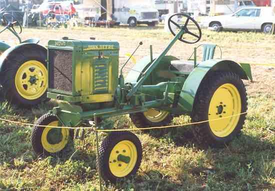 1146408150_JohnDeereModelY.jpg.fd794c33bee0cea8e80e3bec6629c10d.jpg
