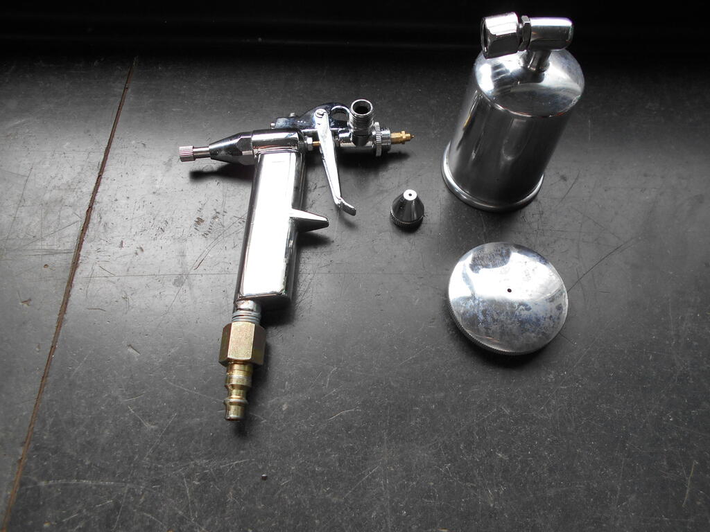 2042346954_Spraygun.JPG.807557f3e2c77d247ff3826fcd14831f.JPG