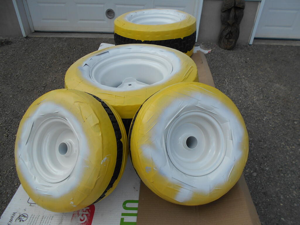 910342566_Wheels2ndcoatofpaint.JPG.48b0f2ae3369b815de15ed44d1323dc4.JPG