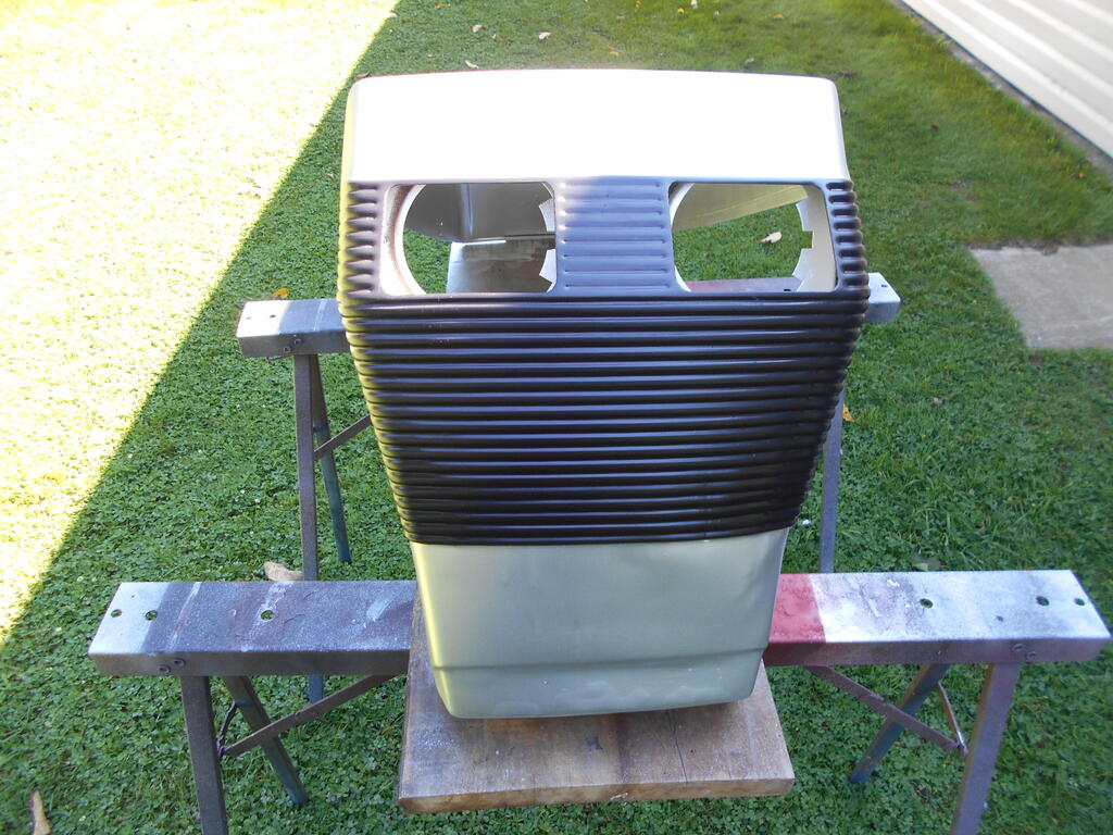 1923325559_Hoodgrillpainted3.JPG.0c5da8e3afb152ca37f641a4a5a1e5b1.JPG