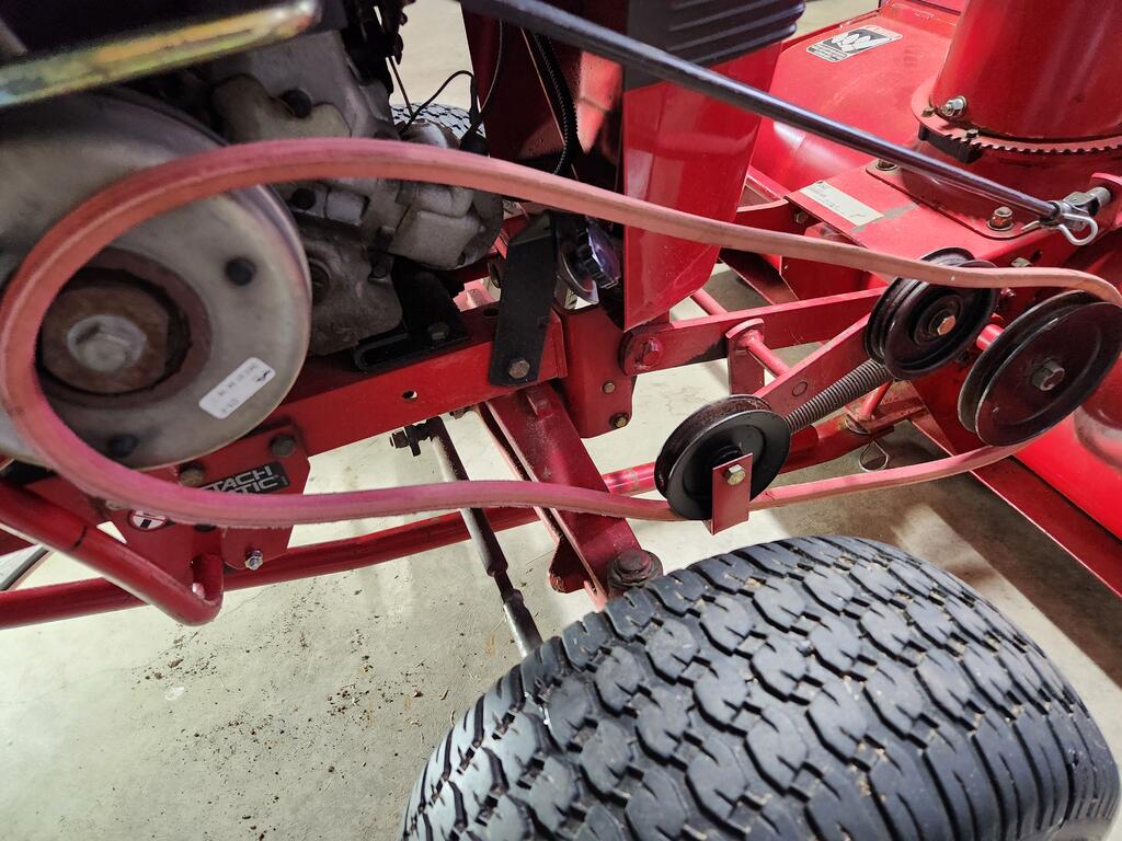 1162040427_SnowblowerBeltSize.jpg.a170454c0d2db179cf63983e9ba3d074.jpg