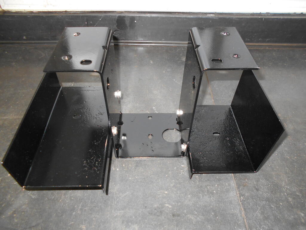 839962022_Fendersupportbracketandfueltanksupportsassembled2.JPG.49df438c7e7426d16969d3caa4365628.JPG