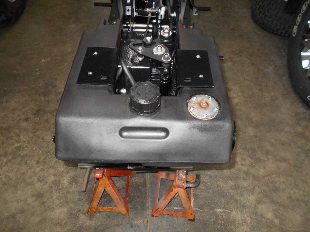 1057884327_Fueltanktreatedwithbacktoblack.JPG.840104d82230e27f92ffa1639424fe95.JPG