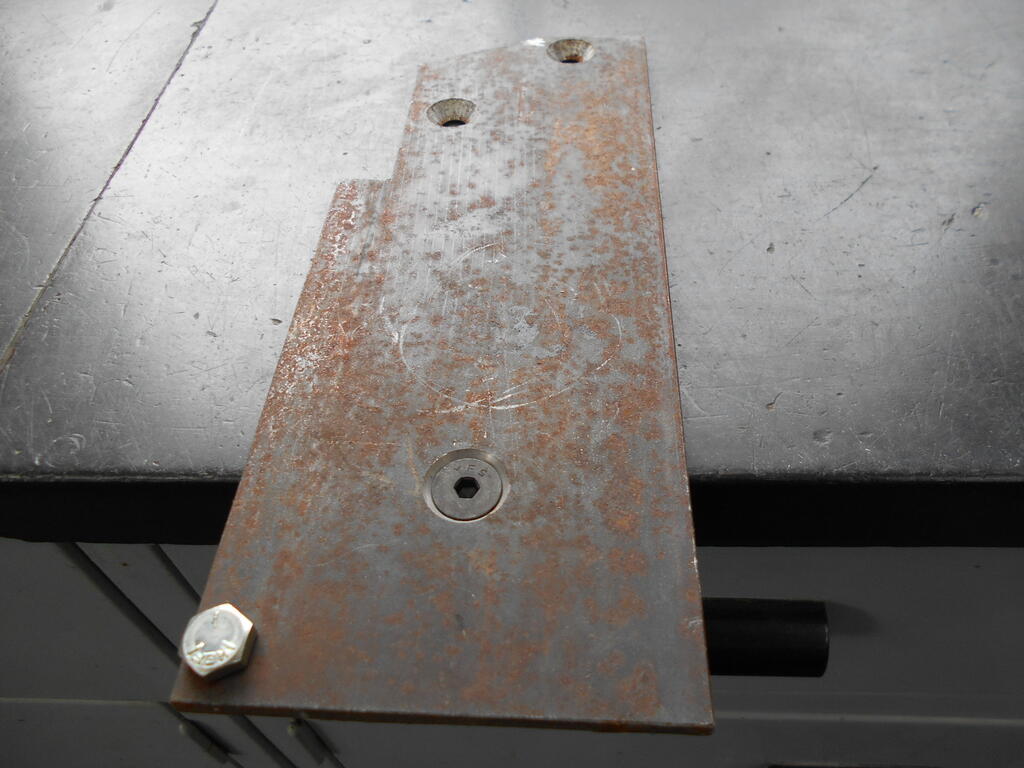 1692303866_Platewithhardware2.JPG.03c73878657ba7b42bf28cdee4821a86.JPG