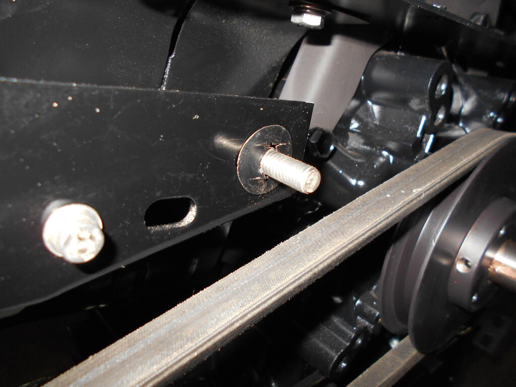313194936_Beltguardupperboltinstalled.JPG.eaed19fc6d491a220003d3726c663e54.JPG