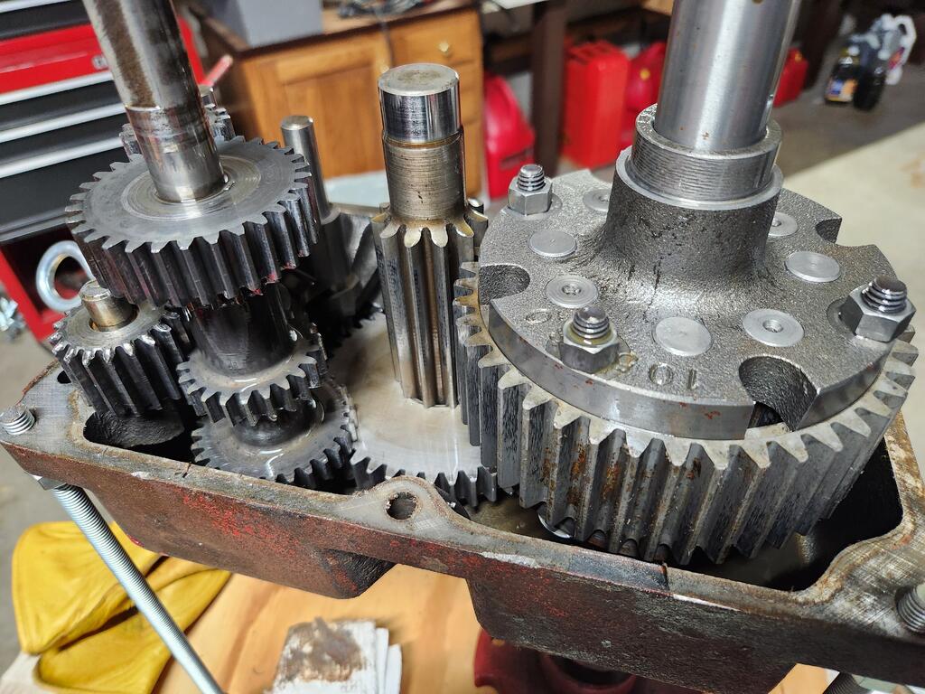 1012447605_TransmissionInnards.jpg.857daa49337c2be6f306ab4dafc026f4.jpg