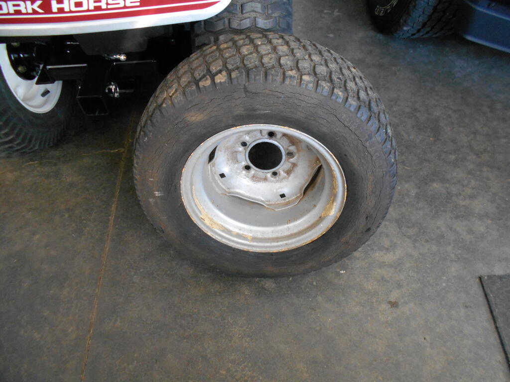 1228518410_23x10.5-12on7wheel2.JPG.9c6359ac531683c48ec2c1ca600a5b50.JPG