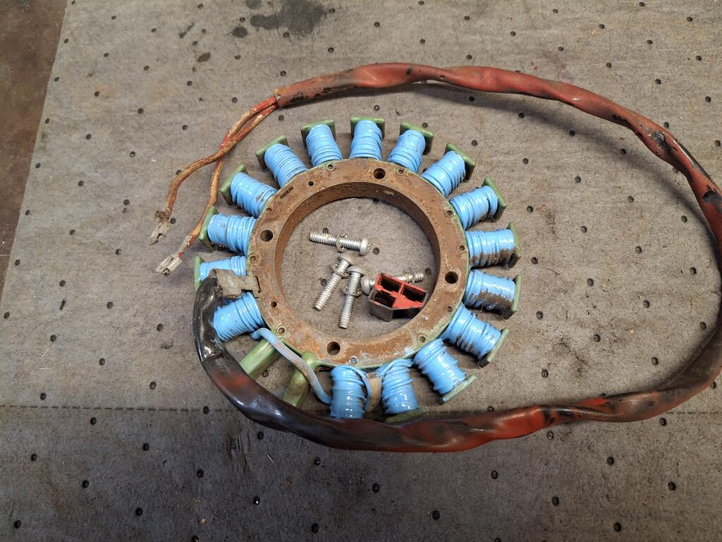 stator.jpg.e68070b159bf3efeeb76896ba0eae10b.jpg