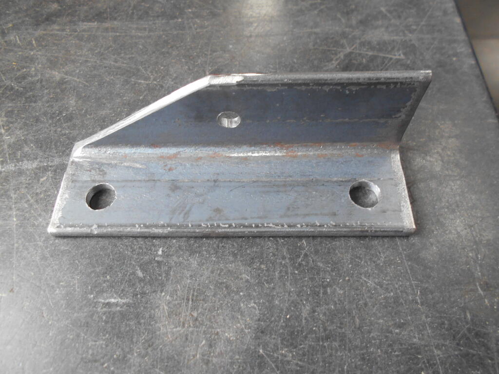 1050449755_Autocenteringbracketangleironpartlyfabricated2.JPG.44f33b1beb8314635b268ab0bcb6b2ea.JPG