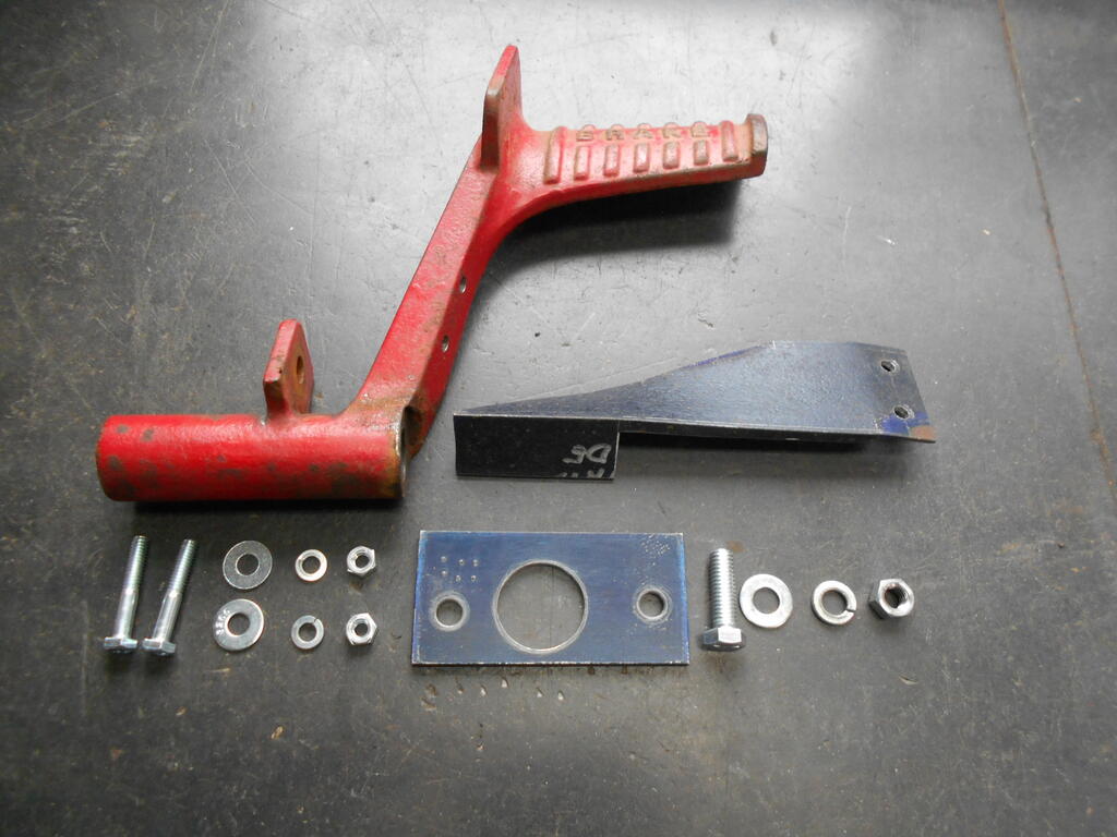 2051438670_Footpedalreadytoassemble.JPG.da9140c487f1802d7ba9467b30efce19.JPG
