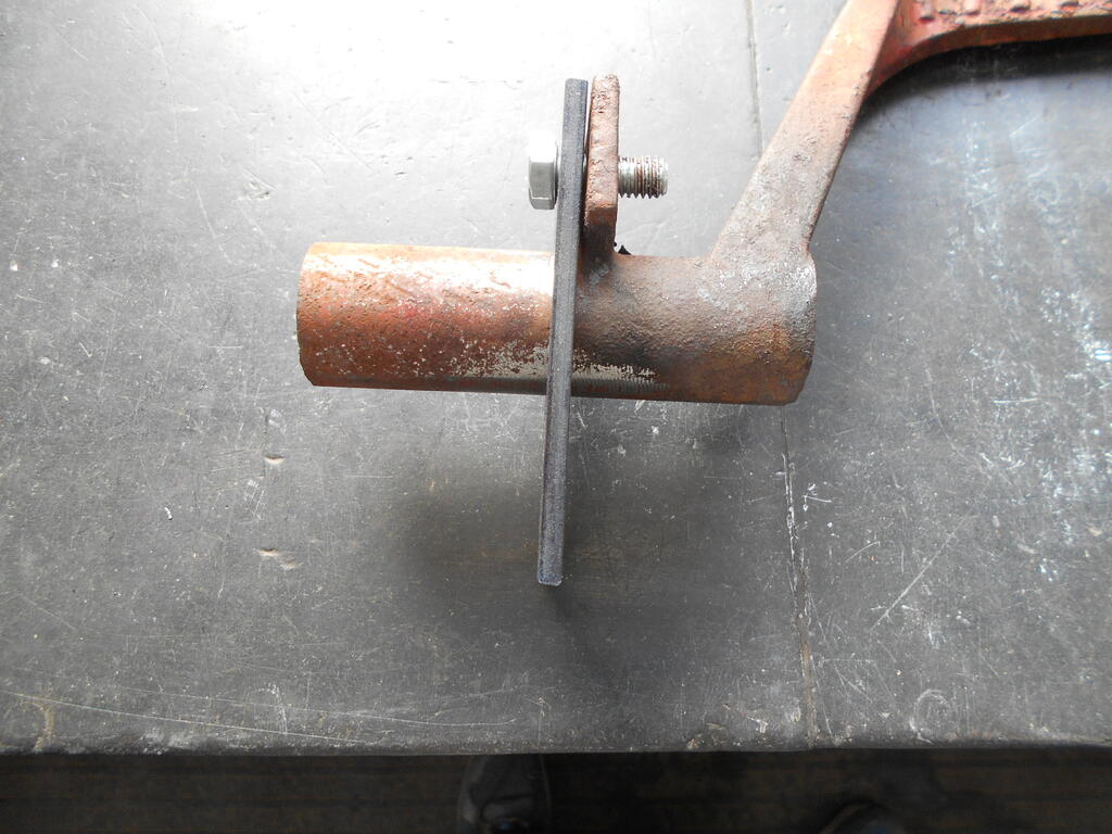 790636441_Platemountedonbrakepedal3.JPG.e08149945f3725f2ae49b7eed98ad565.JPG