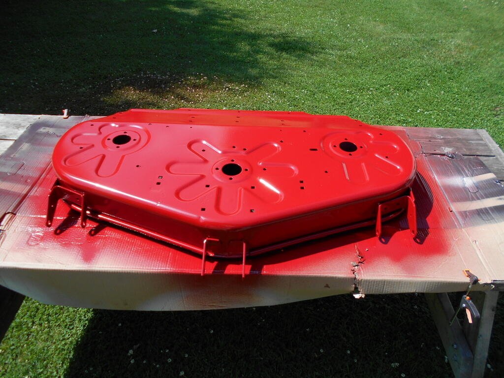 135209138_Paintedmowerdeckshell1.JPG.09e6c01e65c6bac67533645fc8e760fb.JPG