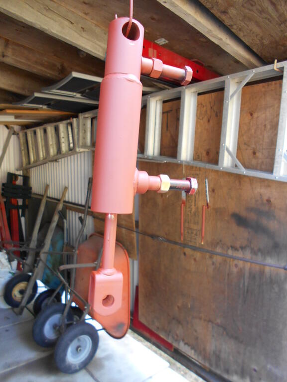 1355321658_Hydrauliccylinderprimed1.JPG.6b79e302eb1849d28aa9d086575a2be3.JPG
