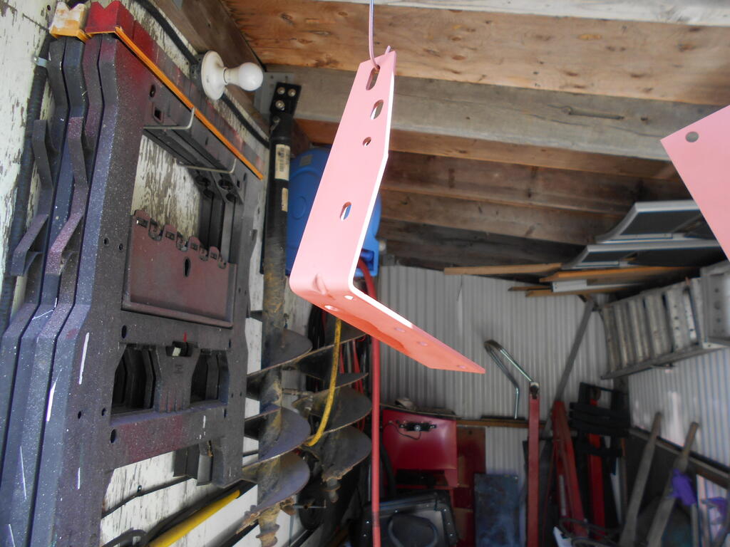 2103906922_Beltguardbracketsandedandprimed.JPG.52e24d01a77f4eba481588d142ddf6d2.JPG