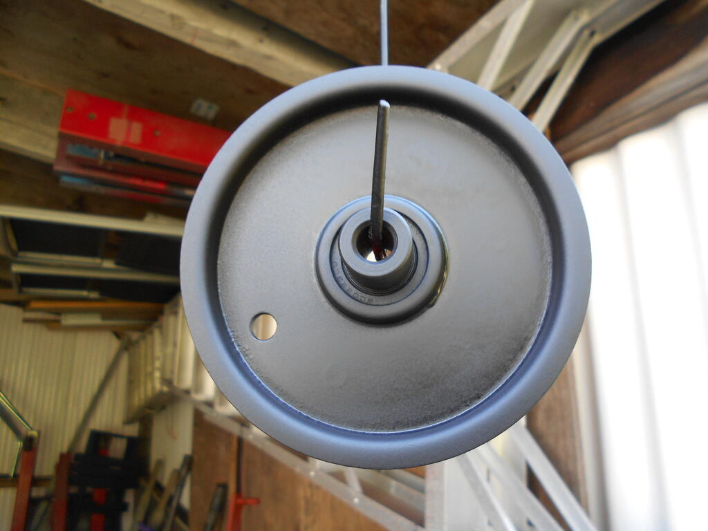 127923442_Hydroidlerpulleyonecoatofpaint1.JPG.646818f01654d14939f745d42371b7b6.JPG