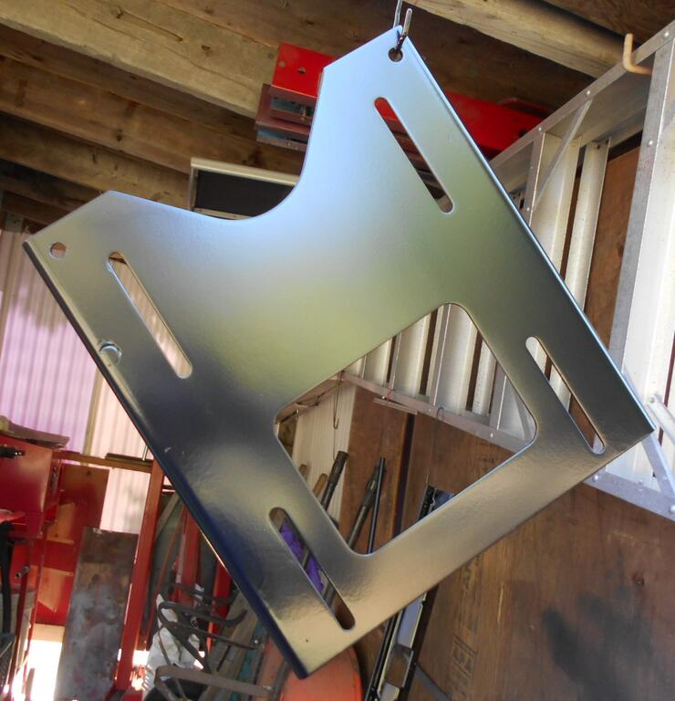 1542396351_Seatpivotplatepainted.JPG.c2323f751db6175f79297ea9eac415f8.JPG