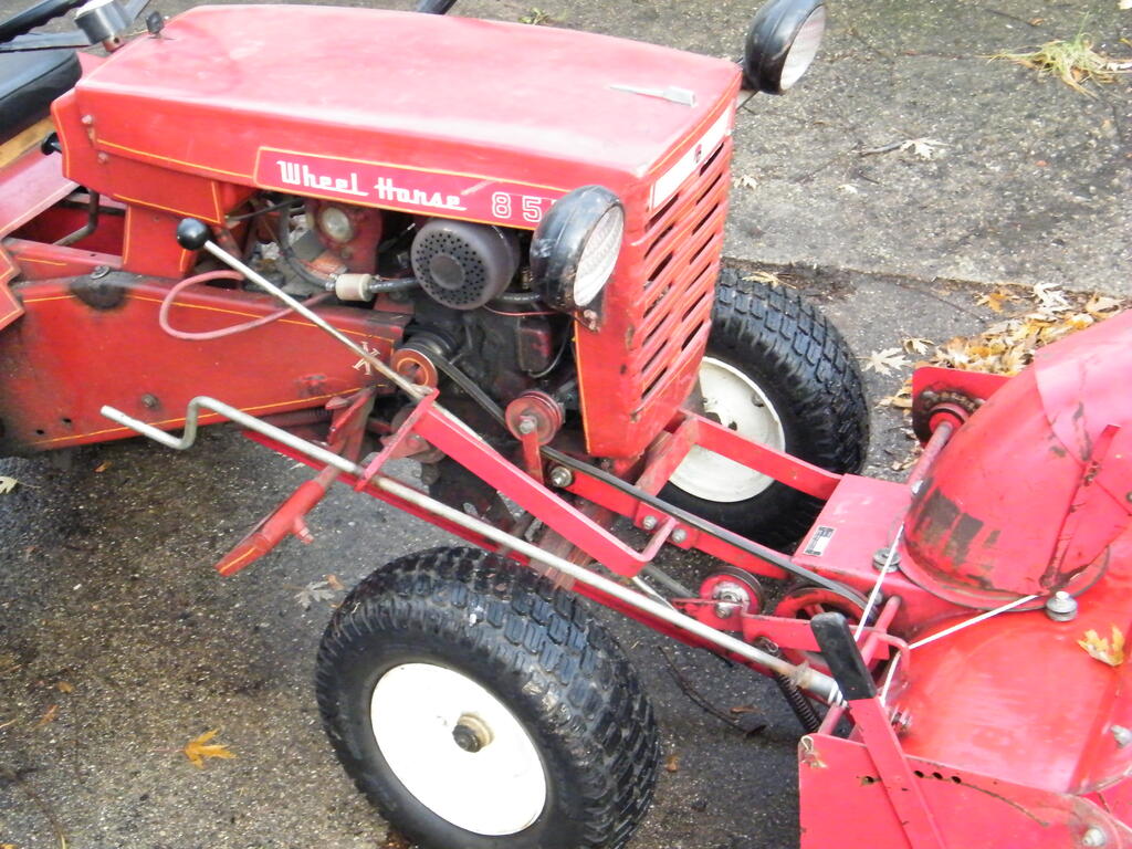 2010_1113snowblower0005.JPG