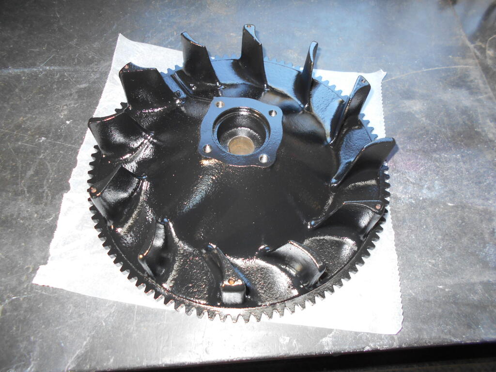 582437334_Flywheelpainted1.JPG.86bd29eb794ca569fe78ab738af8c02a.JPG