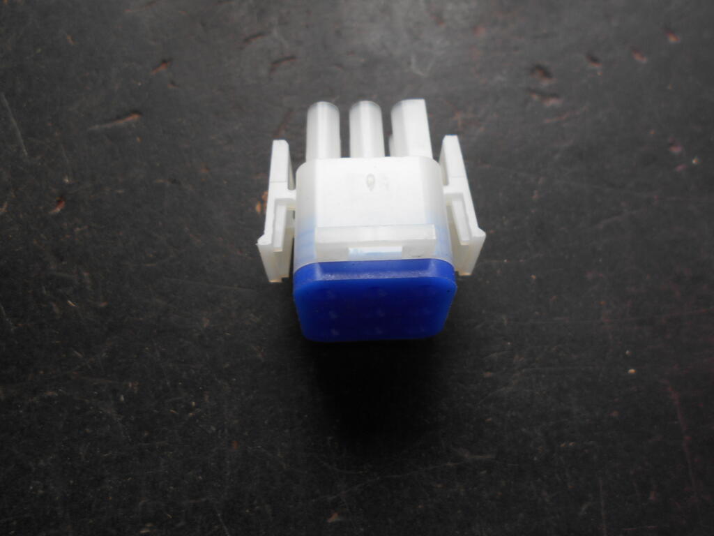 2074749564_9pinconnectorbodyandrubberwireseal2.JPG.ed03c873b4e35108fbbc8dc934e638d0.JPG