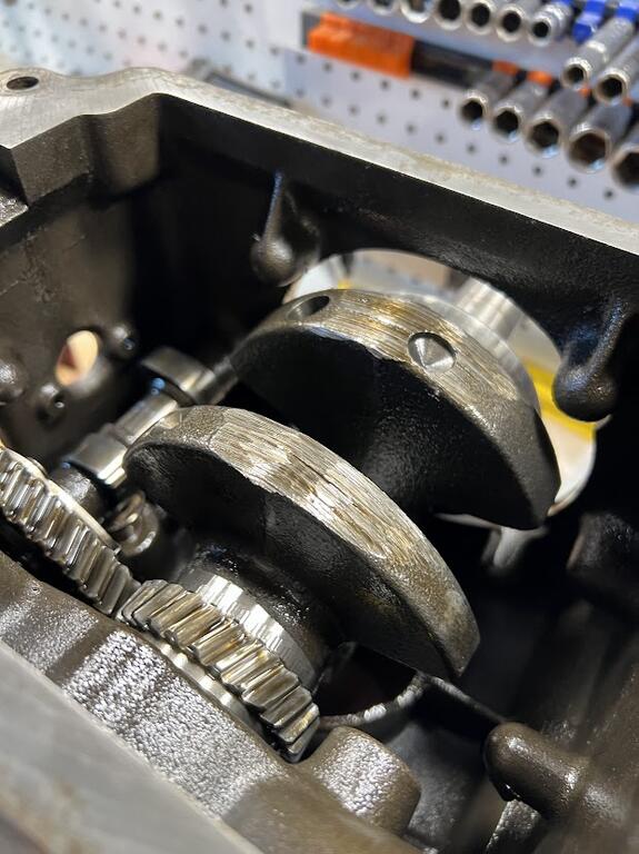 crank_wear.jpg.d38d2baf4c5f46827a7f9eb0705e3af2.jpg